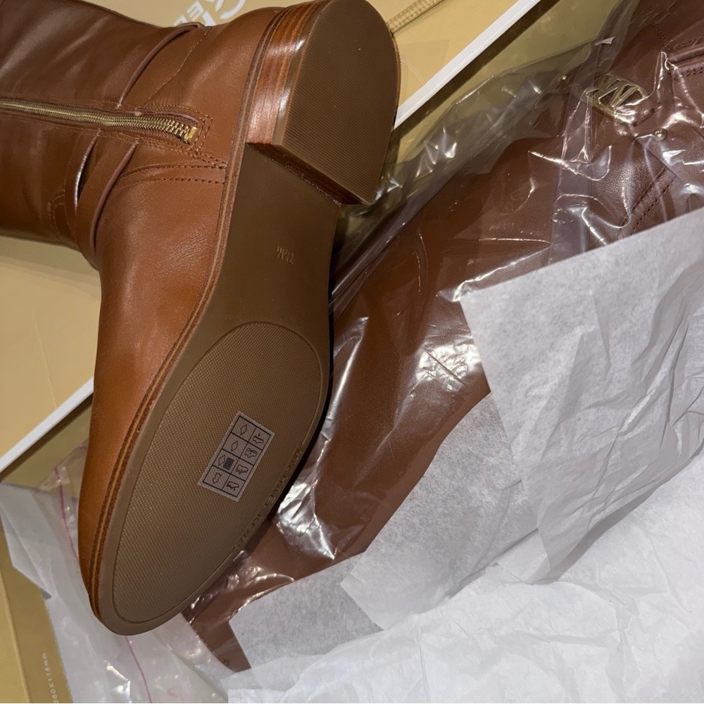 Michael Kors Kincaid Riding Boot in Luggage 7.5 NWT - Picture 3 of 6